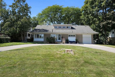 Photo 1 at 20 Havenridge Drive, The Westway, Toronto