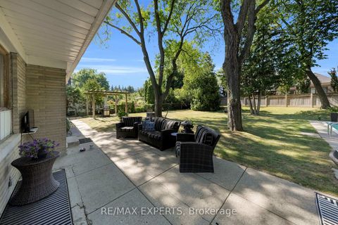 Photo 33 at 20 Havenridge Drive, The Westway, Toronto