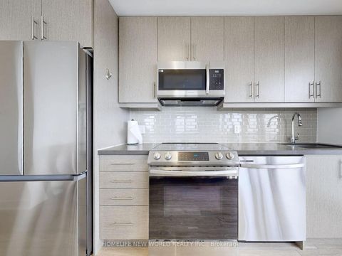 Photo 4 at 2410 - 105 Oneida Crescent, Langstaff, Richmond Hill