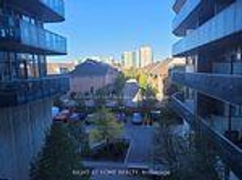 Photo 4 at 335 - 9471 Yonge Street, Observatory, Richmond Hill