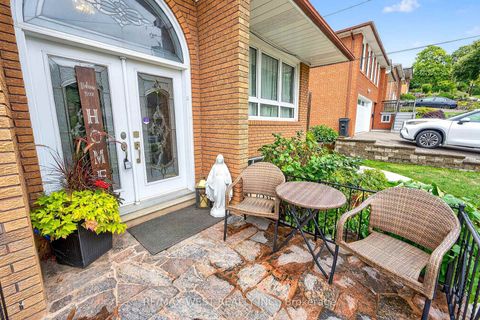 Photo 2 at 54 Barker Avenue, Beaumonde Heights, Toronto