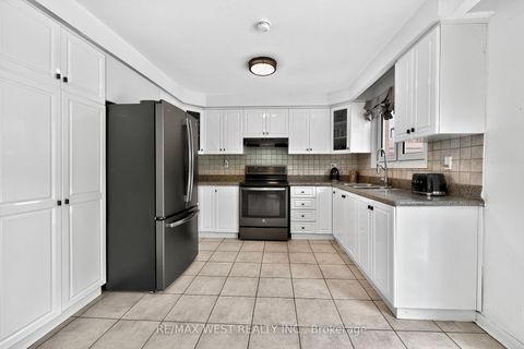 Photo 9 at 54 Barker Avenue, Beaumonde Heights, Toronto