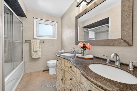Photo 16 at 54 Barker Avenue, Beaumonde Heights, Toronto