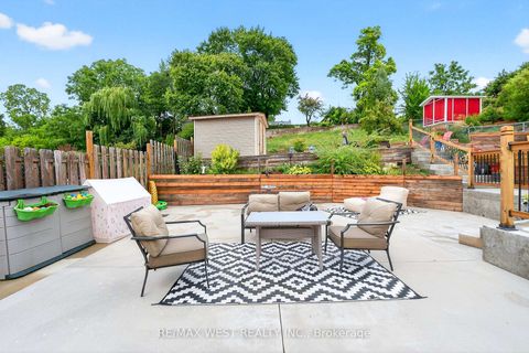 Photo 26 at 54 Barker Avenue, Beaumonde Heights, Toronto
