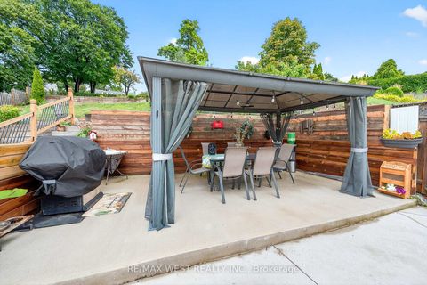 Photo 29 at 54 Barker Avenue, Beaumonde Heights, Toronto