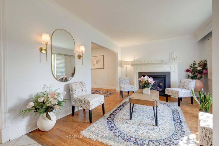 Photo 6 at 64 Ridgevale Drive, Lawrence, Toronto