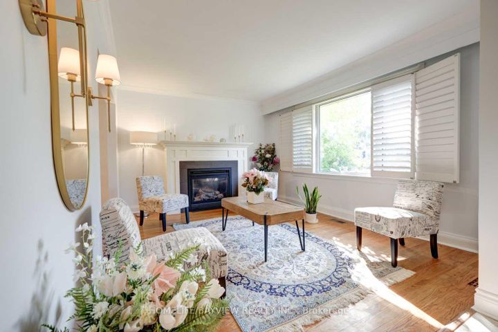 Photo 7 at 64 Ridgevale Drive, Lawrence, Toronto