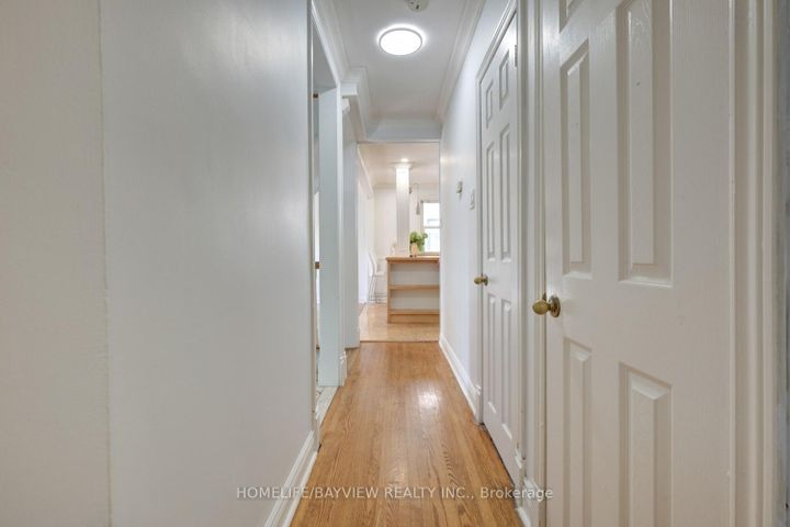 Photo 11 at 64 Ridgevale Drive, Lawrence, Toronto