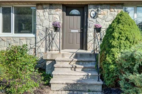 Photo 4 at 64 Ridgevale Drive, Lawrence, Toronto