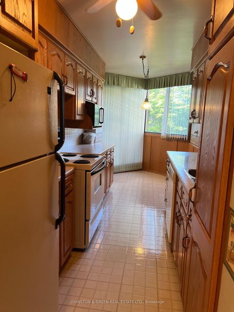 Photo 5 at 311 - 40 Baif Boulevard, North Richvale, Richmond Hill
