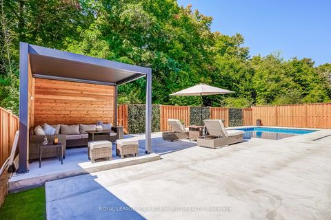 Photo 2 at 176 Farrell Road, Patterson, Vaughan