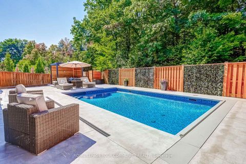 Photo 5 at 176 Farrell Road, Patterson, Vaughan