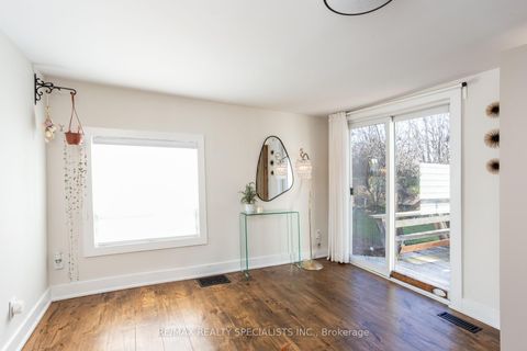 Photo 8 at 5 East John Street N, Cookstown, Innisfil