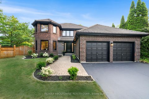Photo 2 at 360 Claremont Crescent, FD Ford, Oakville