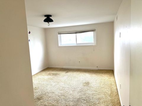 Photo 10 at 223 Rose Street, Wellington, Barrie