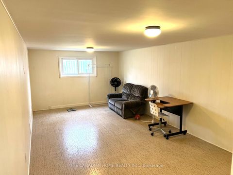 Photo 11 at 223 Rose Street, Wellington, Barrie
