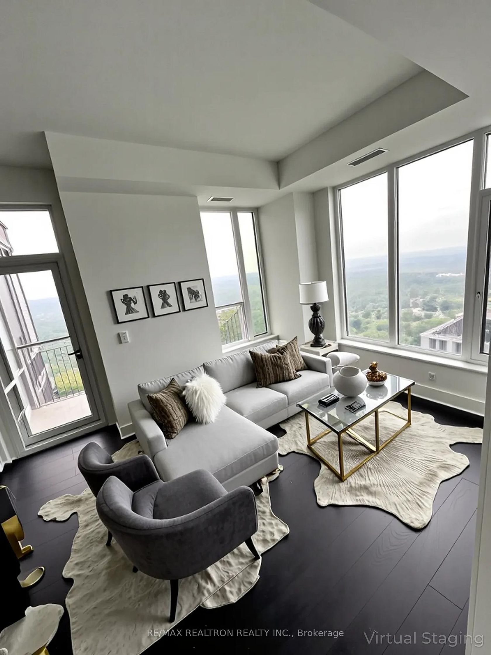 5804 - 11 Yorkville Avenue, Annex, Toronto 