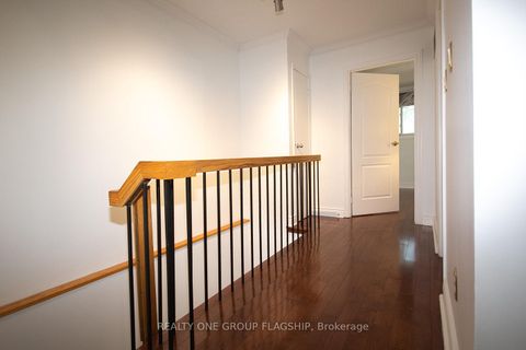 Photo 5 at 71 Maple Branch Path, The Westway, Toronto