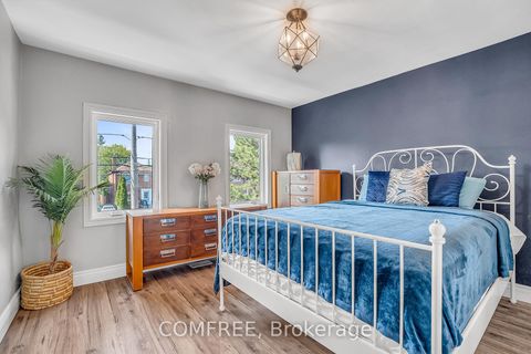 Photo 27 at 759 Eglinton Avenue E, Leaside, Toronto