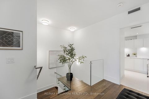 Photo 13 at 516 - 480 Front Street W, Waterfront Communities C1, Toronto