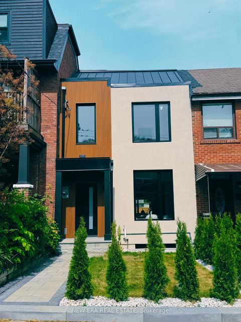 Photo 1 at 113 Bellwoods Avenue, Bellwoods, Toronto