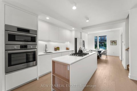 Photo 6 at 113 Bellwoods Avenue, Bellwoods, Toronto
