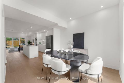 Photo 10 at 113 Bellwoods Avenue, Bellwoods, Toronto