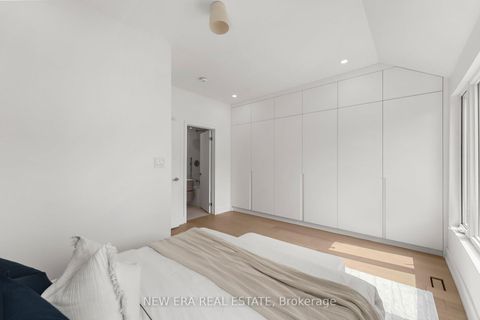 Photo 19 at 113 Bellwoods Avenue, Bellwoods, Toronto