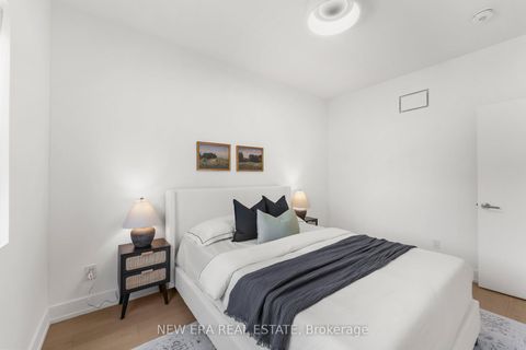 Photo 22 at 113 Bellwoods Avenue, Bellwoods, Toronto