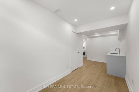 Photo 28 at 113 Bellwoods Avenue, Bellwoods, Toronto