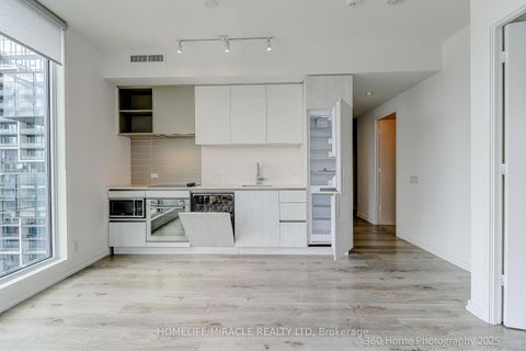 Photo 6 at 4202 - 7890 Jane Street, Concord, Vaughan