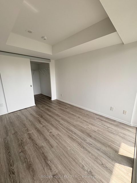 Photo 20 at 735 - 8 Hillsdale Avenue E, Mount Pleasant West, Toronto