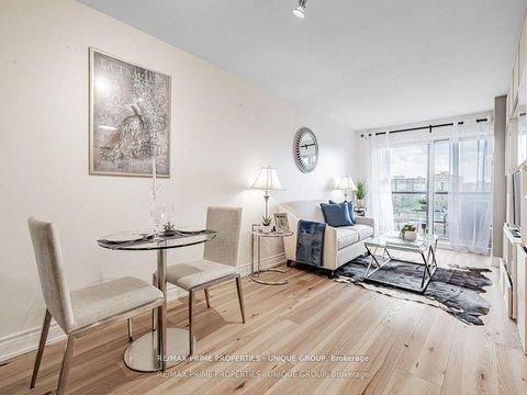 Photo 8 at 709 - 18 Harding Boulevard, Harding, Richmond Hill