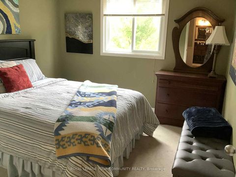 Photo 32 at 28 Indian Arrow Road, North Shore, Barrie