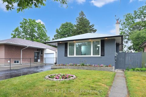 Photo 5 at 7 Stoney Creek Drive, West Hill, Toronto