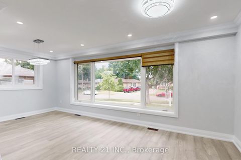 Photo 8 at 7 Stoney Creek Drive, West Hill, Toronto