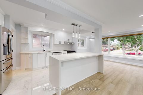 Photo 11 at 7 Stoney Creek Drive, West Hill, Toronto