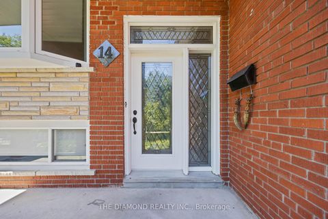 Photo 2 at 14 Hentob Court, Beaumonde Heights, Toronto