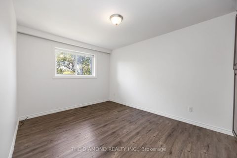 Photo 11 at 14 Hentob Court, Beaumonde Heights, Toronto