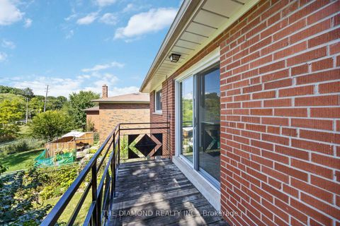 Photo 32 at 14 Hentob Court, Beaumonde Heights, Toronto