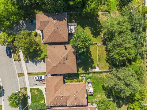Photo 41 at 14 Hentob Court, Beaumonde Heights, Toronto