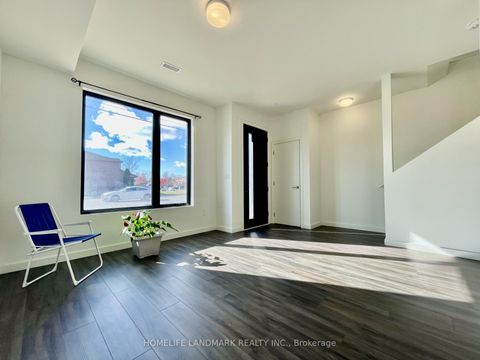 Photo 2 at 29 Rainwater Lane, Ardagh, Barrie