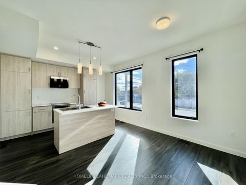 Photo 3 at 29 Rainwater Lane, Ardagh, Barrie