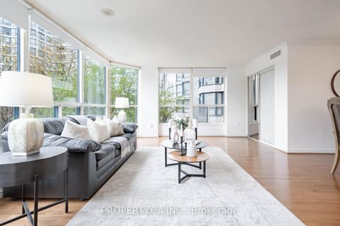 Photo 4 at 301 - 7300 Yonge Street, Yorkhill, Vaughan