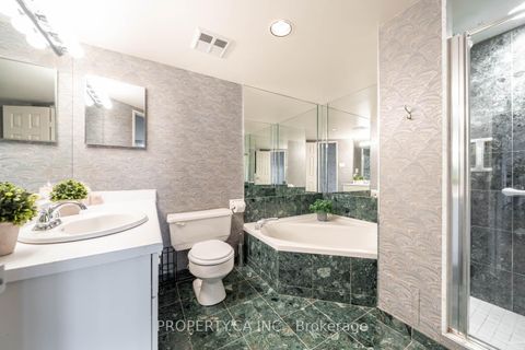 Photo 12 at 301 - 7300 Yonge Street, Yorkhill, Vaughan