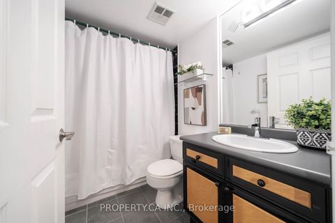 Photo 15 at 301 - 7300 Yonge Street, Yorkhill, Vaughan