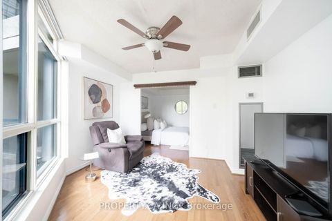 Photo 16 at 301 - 7300 Yonge Street, Yorkhill, Vaughan