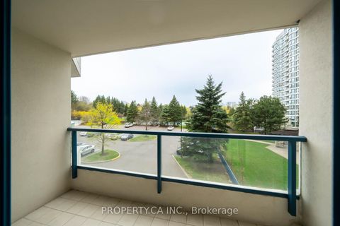 Photo 19 at 301 - 7300 Yonge Street, Yorkhill, Vaughan