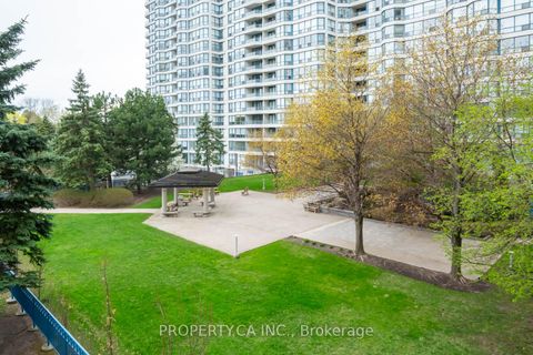Photo 20 at 301 - 7300 Yonge Street, Yorkhill, Vaughan