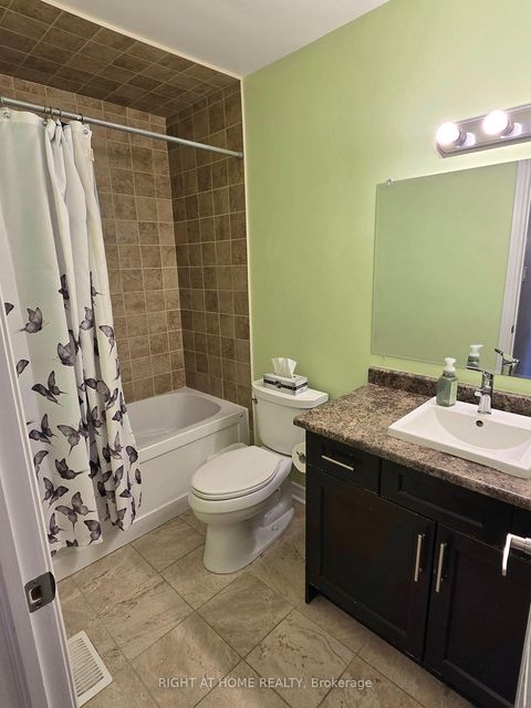 Photo 18 at 2441 Coho Way, WM Westmount, Oakville